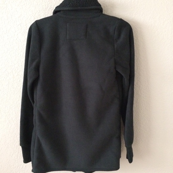 A&F open front jacket - Picture 5 of 7